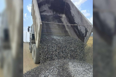 Cəlilabadın Fərzili kənd yolları təmir olunur