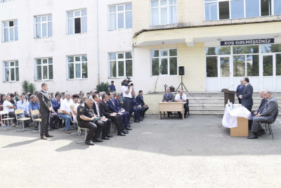 Taleh Qaraşov Sütəmurdov kəndinin sakinləri ilə görüşüb
