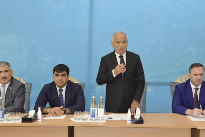 Araz Əhmədov Təklə ərazisinin sakinləri ilə görüşüb