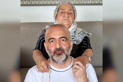 Mübariz Mənsimovun anasının doğum günüdür