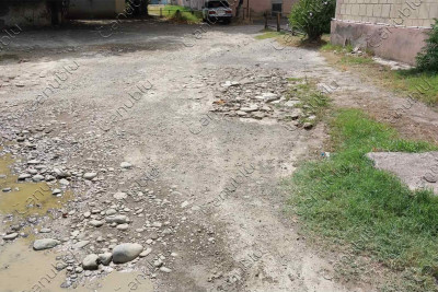 Lənkəranın bu küçəsinin sakinləri yayda palçıqlı yolla gedib-gəlirlər