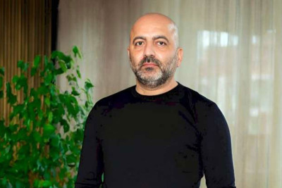 Mübariz Mənsimov Türkiyədə zəlzələ bölgəsinə yardım göstərib