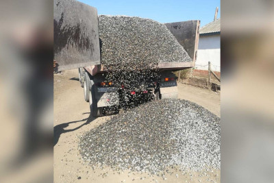 Cəlilabad rayonunun Mədətli kəndinin yolları təmir olunur