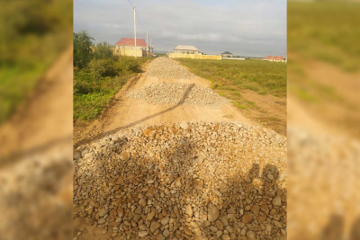 Cəlilabadda kənd sakinləri tərəfindən yollar təmir edilir