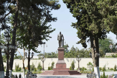 Göytəpə şəhərinin Heydər Əliyev adına park-bulvarı