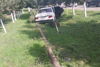 Lənkəranda iki “Mercedes” avtomobili toqquşub