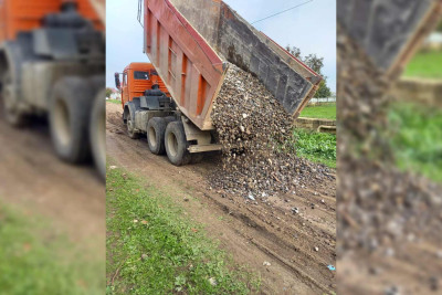 Cəlilabadın Ocaqlı kəndinin yolları təmir olunur
