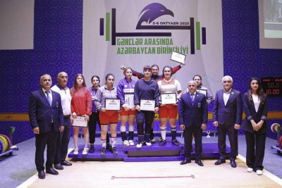 İdmançılarımız ağırlıqqaldırma üzrə Azərbaycan birinciliyində seçiliblər