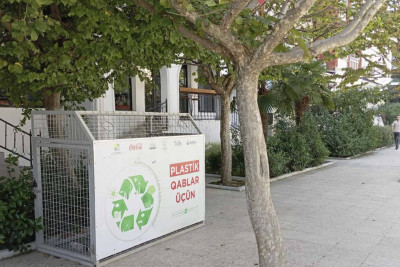 Lənkəranda plastik tullantılar üçün zibil qutuları qoyulub