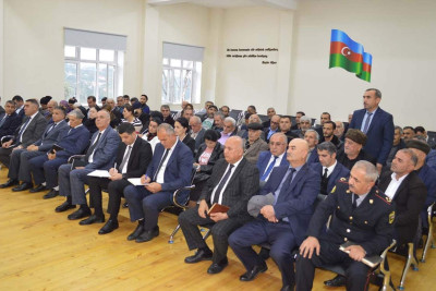 Qəzənfər Ağayev rəhbər şəxslərin iştirakı ilə səyyar qəbul-görüş keçirib
