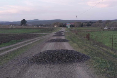 Cəlilabadın Qarakazımlı kəndinin yollarında təmir işləri aparılıb