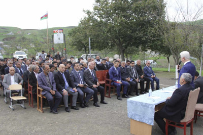 Rafiq Cəlilov Pərdi kənd sakinləri ilə görüş keçirib