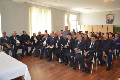 Qəzənfər Ağayev Çayoba kəndində vətəndaşları qəbul edib