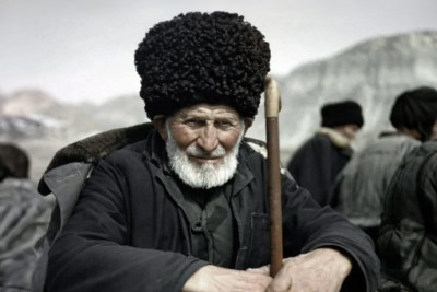 136 yaşında ata olan Lerikli Şirəli babanı tanıyaq