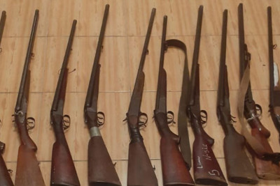 Lənkəran sakinlərində "Kalaşnikov" avtomatı və ov silahları aşkarlanıb