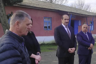 İqbal Əmənullayev partiya fəalları ilə görüşüb