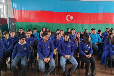 İlk dəfə səs verəcək gənclərlə görüş keçirilib