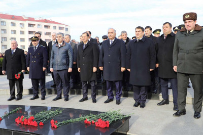 Lənkəranda Şəhidlər Xatirə Abidə Kompleksi ziyarət olunub
