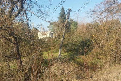 Ərçivan qəsəbəsində dirək təhlükə yaradır