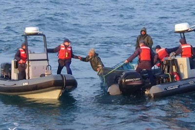Astara sakinləri Xəzərdə batmaq təhlükəsi ilə üzləşiblər: onlar xilas olunublar