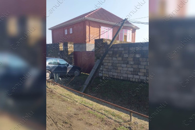 Astarada daha bir dirək aşmaq üzrədir