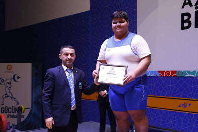 Lənkəranlı atlet Azərbaycan birinciliyində qızıl medallara sahib çıxıb