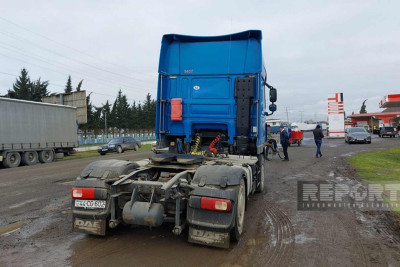 Astara rayonunda 60 yaşlı qadını yük maşını vurub