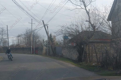 Astarada daha bir dirək qəzalı vəziyyətdədir