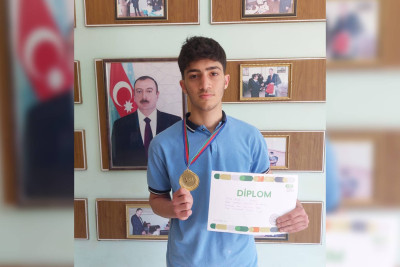 Lənkərandan olan məktəbli kikboksinq üzrə açıq birincilikdə 1-ci yeri tutub