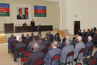 Cəlilabadda mövcud problemlər və bələdiyyələrin iş fəaliyyəti ilə bağlı müşavirə keçirilib