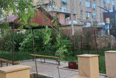 Cəlilabadda bu binanın həyəti abadlaşdırılıb