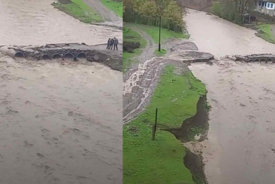 Lerikdə sel körpünü aparıb