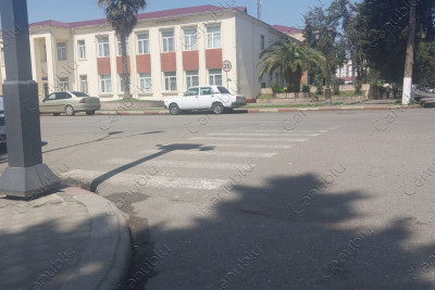 Astarada bu yol piyadaları təhlükəyə atır