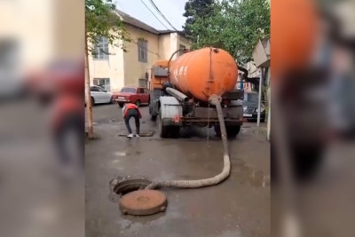 Cəlilabadda su və kanalizasiya xətləri təmizlənib