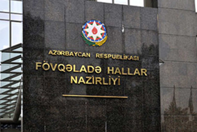 Lənkəranda 1 nəfər bağlı qapı arxasında qalıb