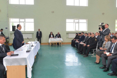 Taleh Qaraşov Osakücə kənd inzibati ərazi dairəsinin sakinlərini dinləyib