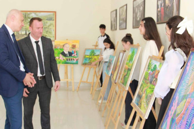 Lənkəranda məzunların əl işlərindən ibarət sərgi təşkil olunub