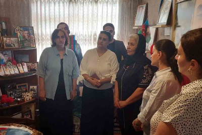 Lənkəranda kitabxana kollektivi şəhid Mirxəyal Kərimzadənin ailəsinə baş çəkib