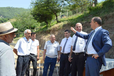 Qəzənfər Ağayev Dolu kənd sakinləri ilə görüş keçirib