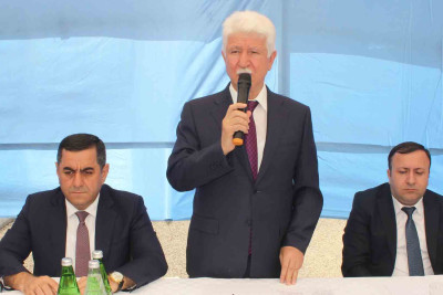 Rafiq Cəlilov Vənlik kənd sakinlərini dinləyib