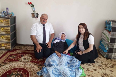 Cəlilabadda 100 yaşı tamam olan sakinlə görüş keçirilib