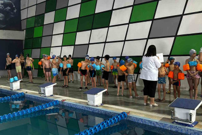 Lənkəranda qızlar və oğlanlar arasında üzgüçülük turniri keçirilib