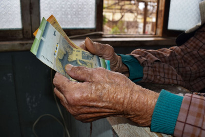 Avqust ayının bütün sosial ödənişləri tamamlanıb