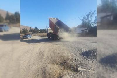 Babalı kəndində yolların təmir işləri aparılıb