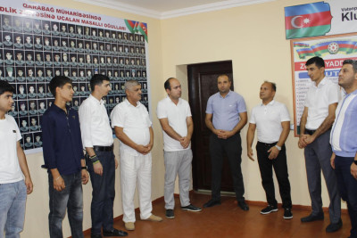 Masallıda Vətən müharibəsi iştirakçısı ilə gənclərin təsirli görüşü