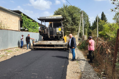 Cəlilabadda asfaltlanma işləri aparılır