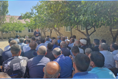 Yardımlı Rayon İcra Hakimiyyəti səyyar qəbul keçirib