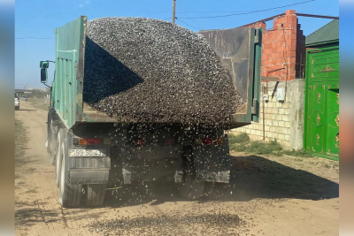 Uzuntəpə kəndində yollar təmir edilib