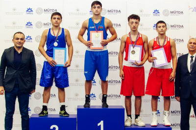 Lənkəranlı boksçular paytaxtdan medallarla döndülər