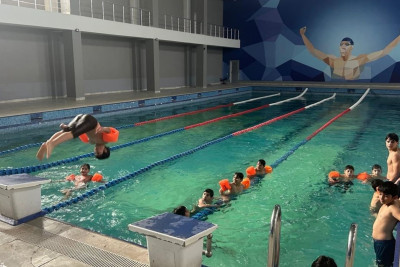 Nazirlik məktəblilərə üzməyi öyrədir